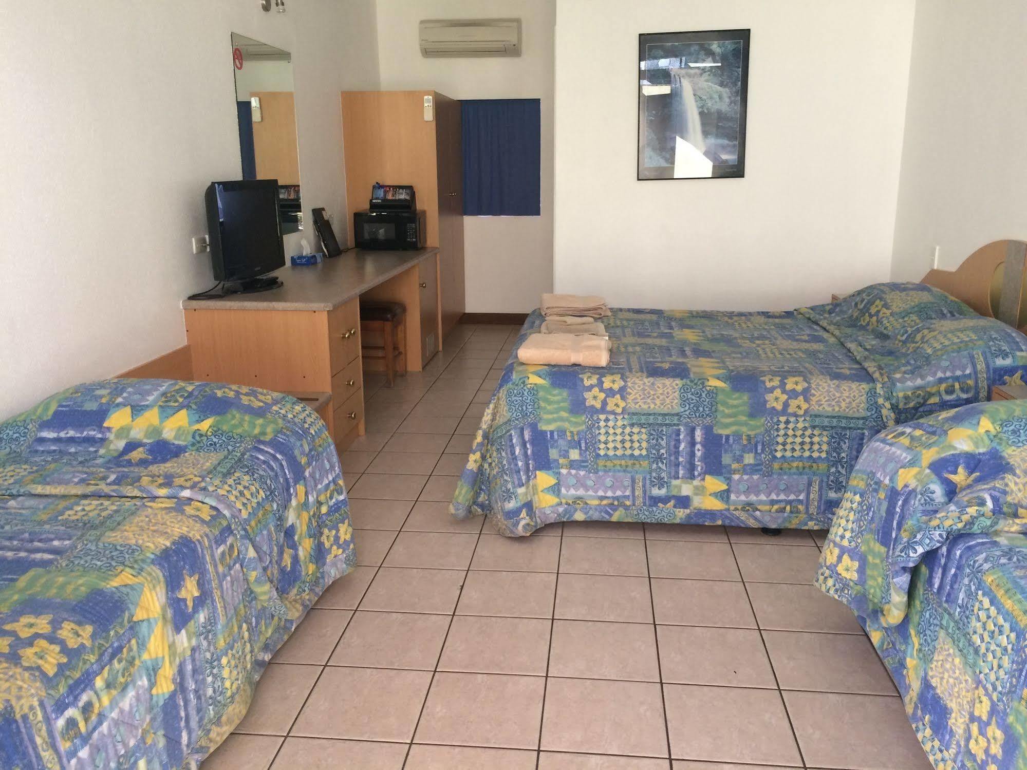 Paraway Motel แคทเทอรีน ภายนอก รูปภาพ