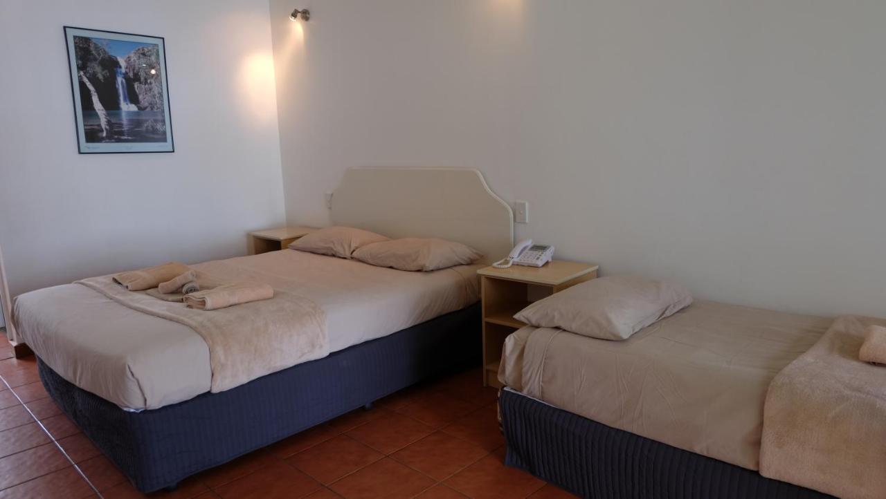 Paraway Motel แคทเทอรีน ภายนอก รูปภาพ